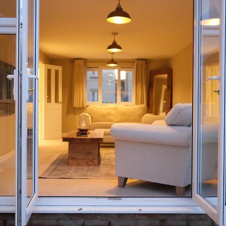 Luxury 6-Bedroom House 5 Minutes From Bicester Village Shopping Outlet Chesterton  Dış mekan fotoğraf