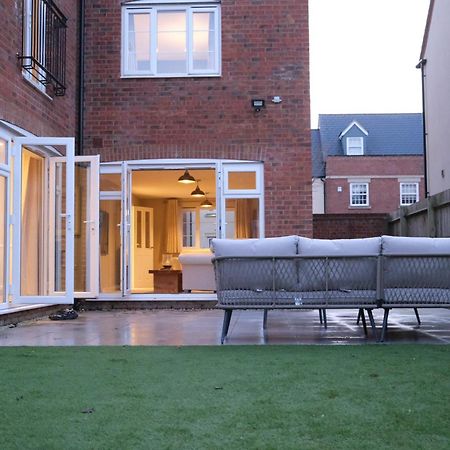 Luxury 6-Bedroom House 5 Minutes From Bicester Village Shopping Outlet Chesterton  Dış mekan fotoğraf