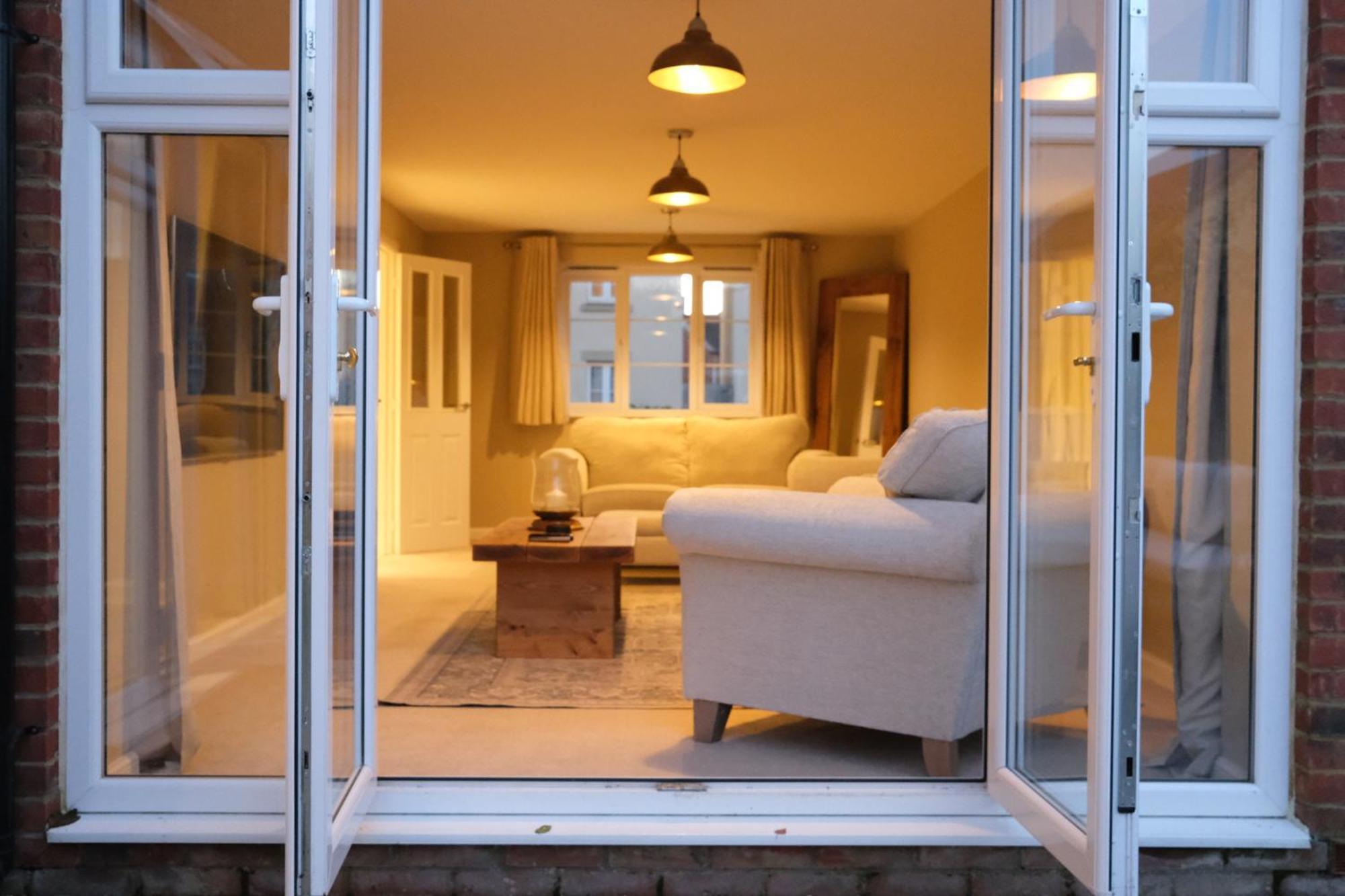 Luxury 6-Bedroom House 5 Minutes From Bicester Village Shopping Outlet Chesterton  Dış mekan fotoğraf