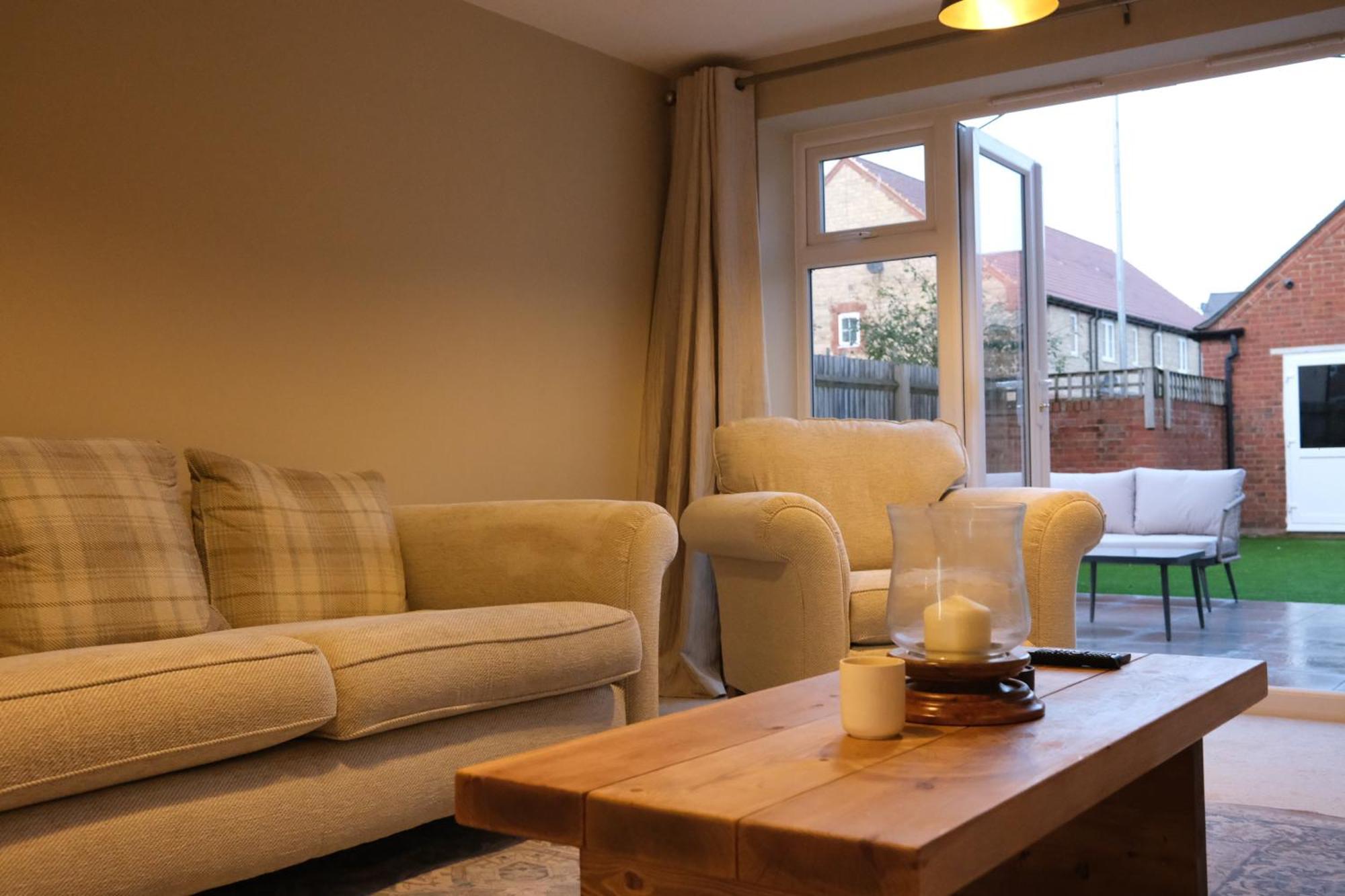 Luxury 6-Bedroom House 5 Minutes From Bicester Village Shopping Outlet Chesterton  Dış mekan fotoğraf