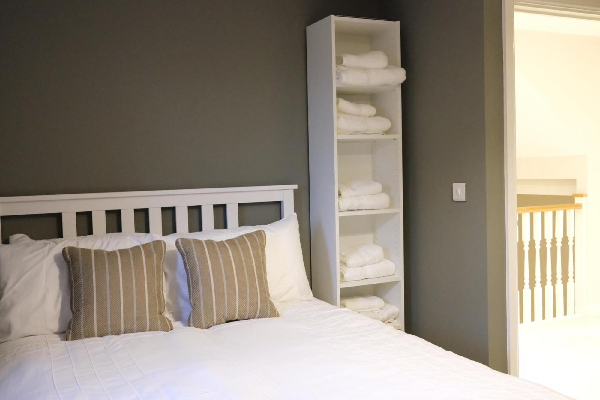 Luxury 6-Bedroom House 5 Minutes From Bicester Village Shopping Outlet Chesterton  Dış mekan fotoğraf