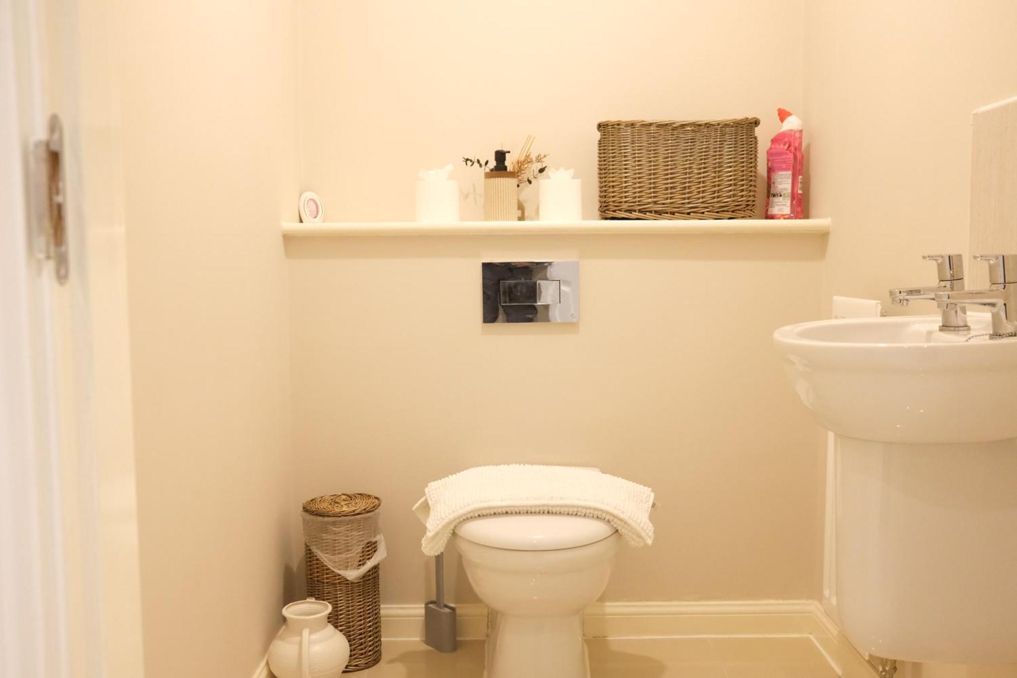 Luxury 6-Bedroom House 5 Minutes From Bicester Village Shopping Outlet Chesterton  Dış mekan fotoğraf