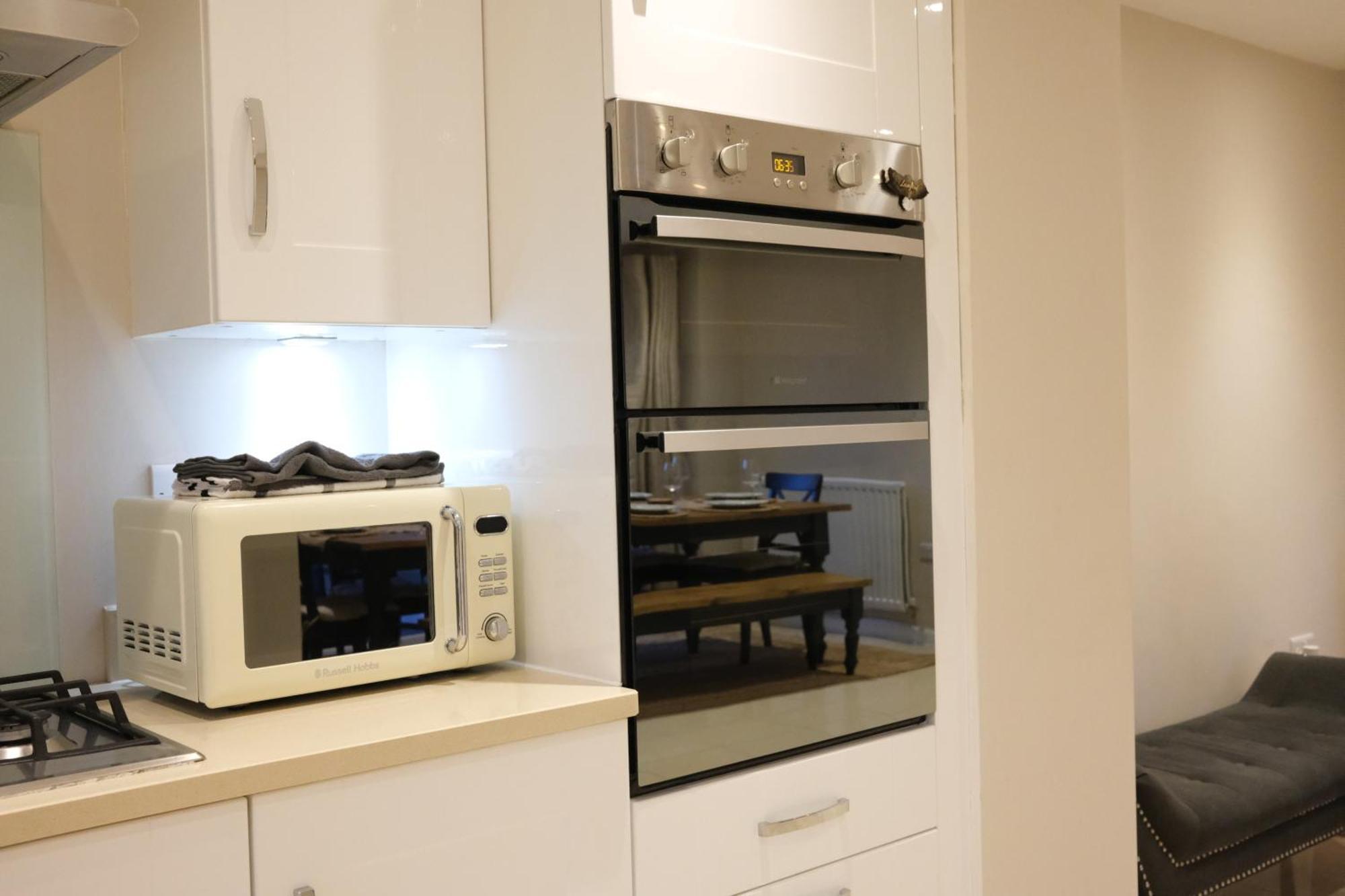 Luxury 6-Bedroom House 5 Minutes From Bicester Village Shopping Outlet Chesterton  Dış mekan fotoğraf