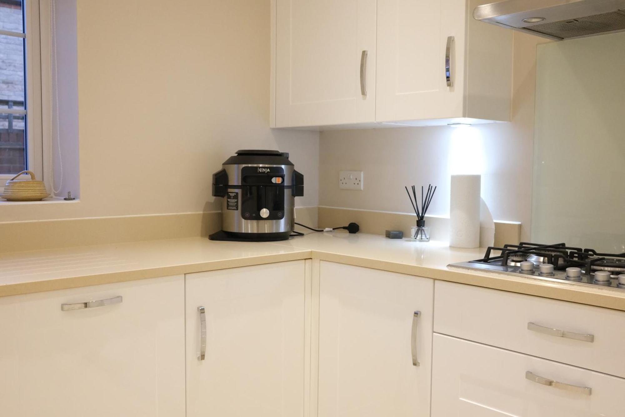 Luxury 6-Bedroom House 5 Minutes From Bicester Village Shopping Outlet Chesterton  Dış mekan fotoğraf